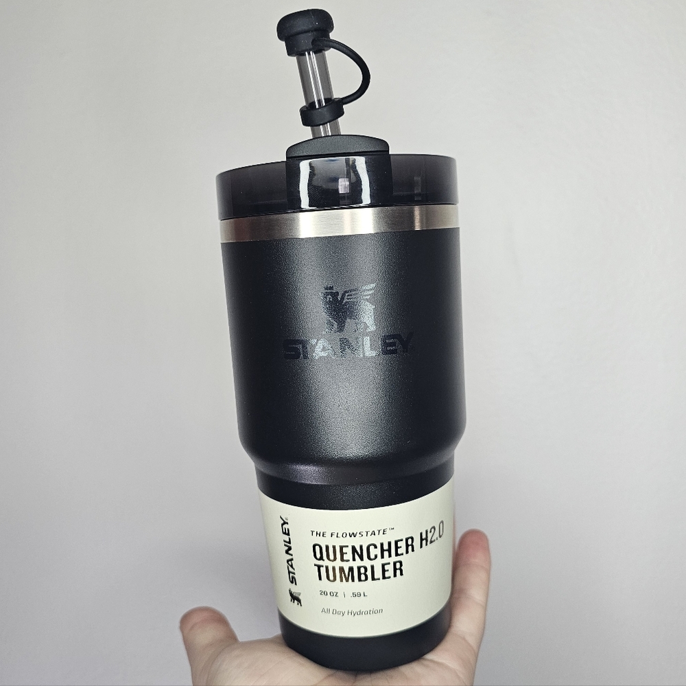 Stanley Black The Flowstate Quencher H2.0 Tumbler 20 oz with Straw Cover - Picture 9 of 9
